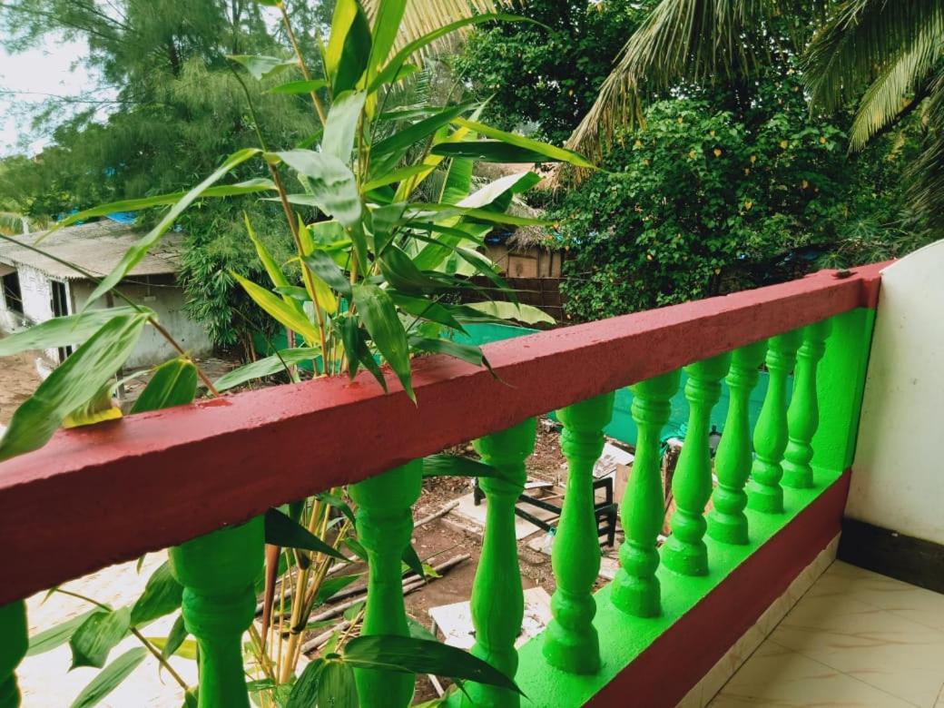 Rasta Mansion Beach Hostel And Rooms Arambol Εξωτερικό φωτογραφία