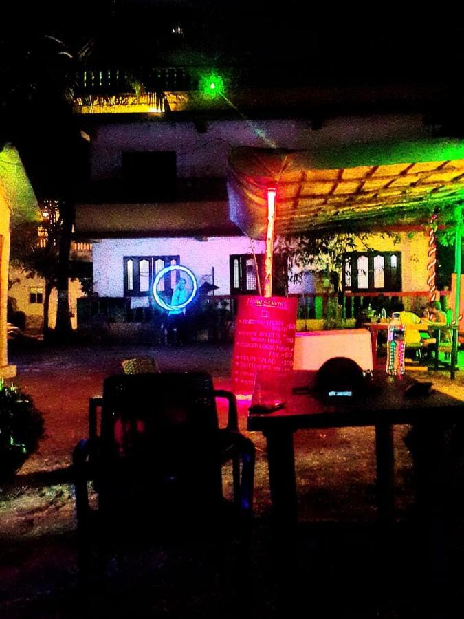 Rasta Mansion Beach Hostel And Rooms Arambol Εξωτερικό φωτογραφία