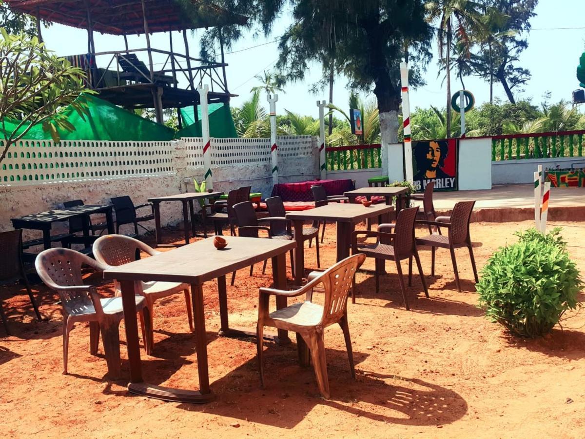 Rasta Mansion Beach Hostel And Rooms Arambol Εξωτερικό φωτογραφία